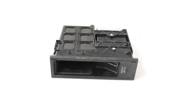 Volkswagen Scirocco AUX in-socket connector 5N0035341E 5N0035342D