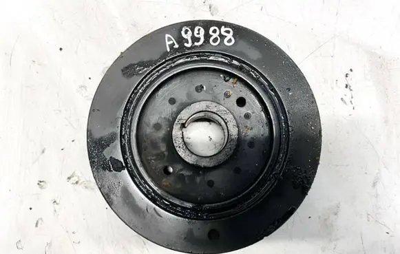 Toyota Avensis T250 Crankshaft pulley 134700G010 42T169A