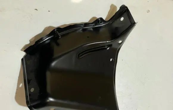 Ford Mustang VI Battery tray heat shield A344059