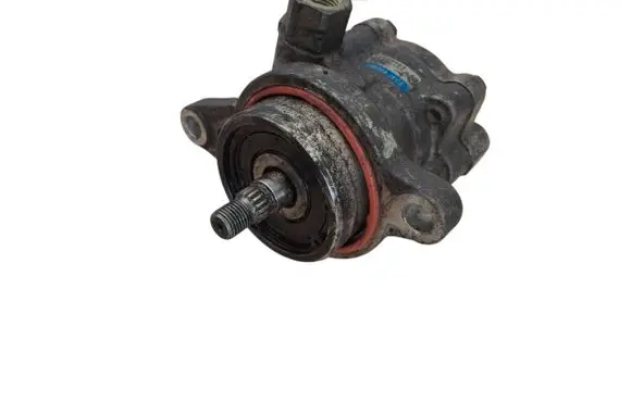 Nissan Primera Power steering pump 5M321 1X252168