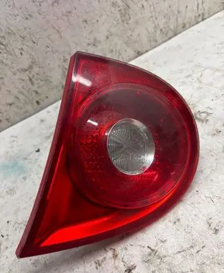 Volkswagen Golf V Tailgate rear/tail lights 285002