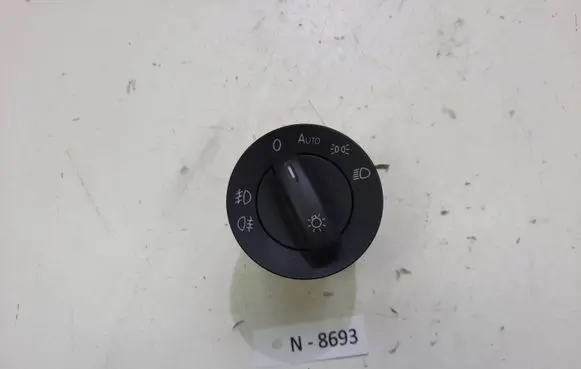 Volkswagen Tiguan Light switch 1K0941431BN