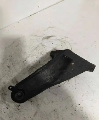 BMW X3 E83 Engine mounting bracket 2211333227604 13807410