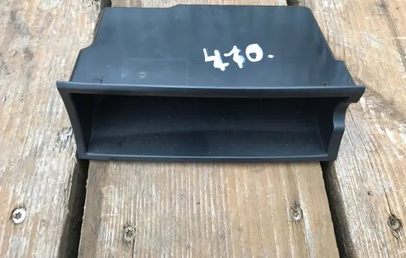 Volkswagen Touareg II Glove box central console 7P6857130