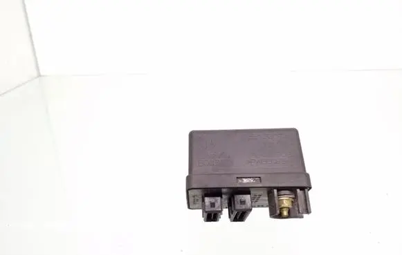 Glow plug pre-heat relay