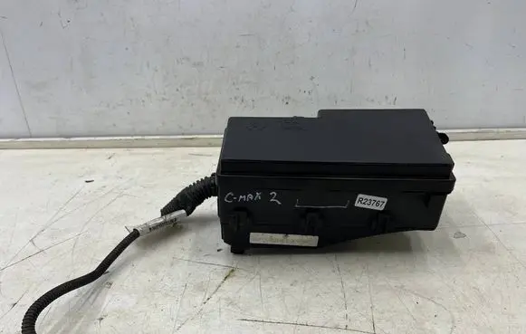 Ford Focus Fuse box set AV6T14A067AC DM5T14K733FTB