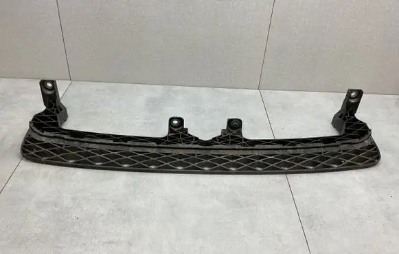 Volkswagen PASSAT B7 Front bumper mounting bracket 3AA807571