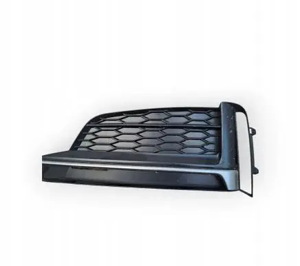 Audi A5 Front grill 8W6807681F