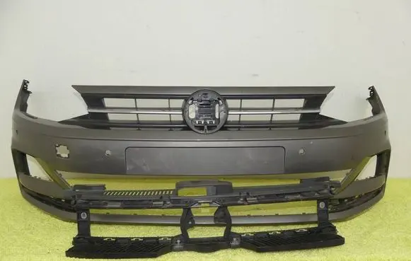 Volkswagen Polo VI Front bumper 2G0807221