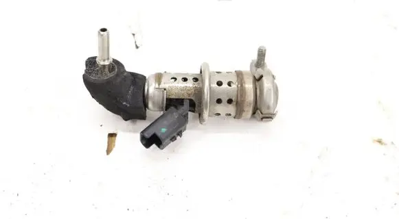 Peugeot 3008 II AdBlue injector 9801266680
