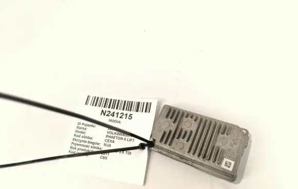 Volkswagen Phaeton Headlight ballast module Xenon 3D0907399A