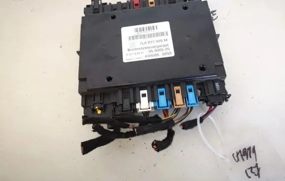 Volkswagen Touareg I Comfort/convenience module 7l6937049m