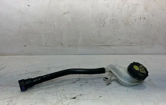 Ford Fiesta Brake fluid reservoir 8V512K478AF