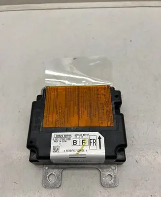 Nissan X-Trail T32 Airbag control unit/module 988204BF0A 627747400 AE4BF1771000E6