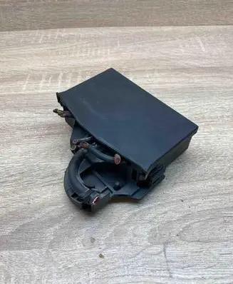 Opel Zafira A Fuse module 09131668