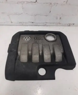 Volkswagen Touran I Engine cover (trim) 03G103925AB 03G103925AA 03G103925AC