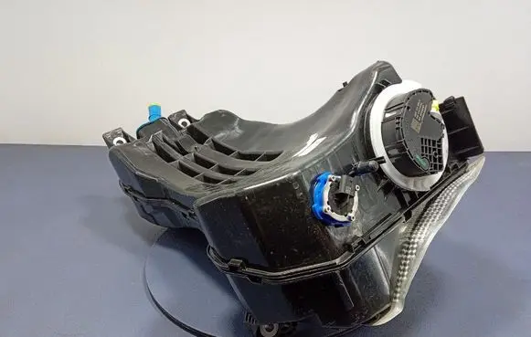Audi Q7 4L AdBlue liquid reservoir 4M0131878CN