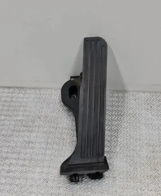 Skoda Octavia Mk2 (1Z) Accelerator throttle pedal 1K1721503P