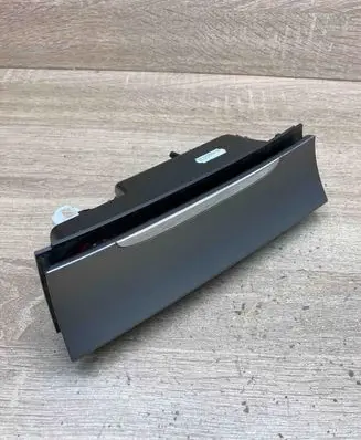 Volkswagen PASSAT B6 Car ashtray 3C0863284A 318220100
