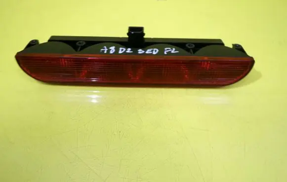 Audi A8 S8 D2 4D Third/center stoplight 8D5945097A
