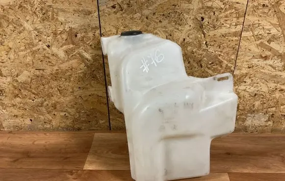 Opel Insignia A Windshield washer fluid reservoir/tank 13240935 401146137