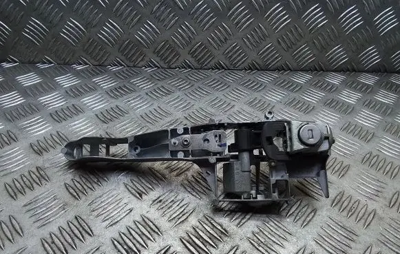Front door exterior handle/bracket