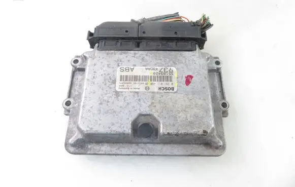 Alfa Romeo 147 Engine control unit/module 0281011490 55189420