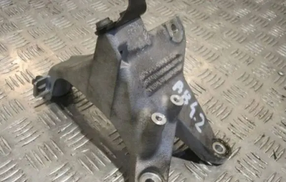 Audi A8 S8 D3 4E Engine mount bracket 4E0199308BJ