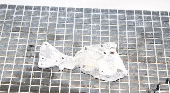 Volvo XC60 Generator/alternator bracket 31316673