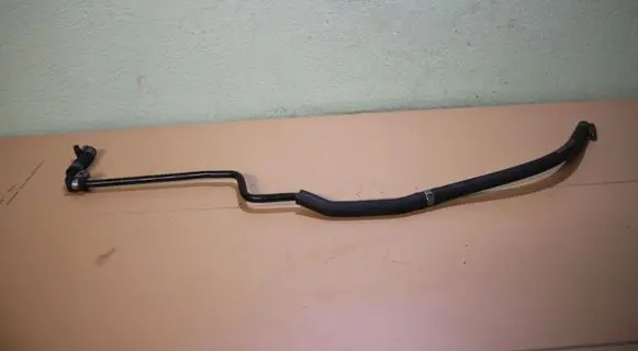 Mercedes-Benz C W203 Engine coolant pipe/hose A2035010125