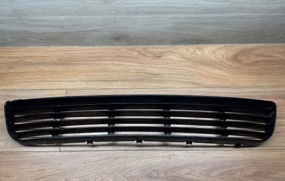 Ford Galaxy Front bumper lower grill 7M7854687 YM2117K945AAW