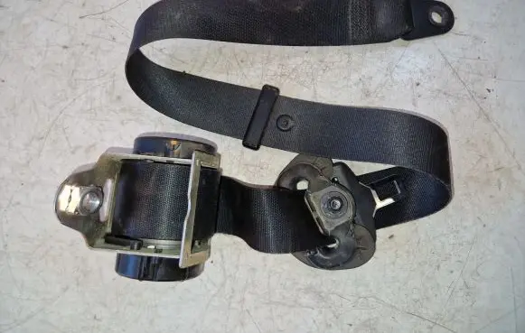 Mini One - Cooper Coupe R56 Front seatbelt 622177700B