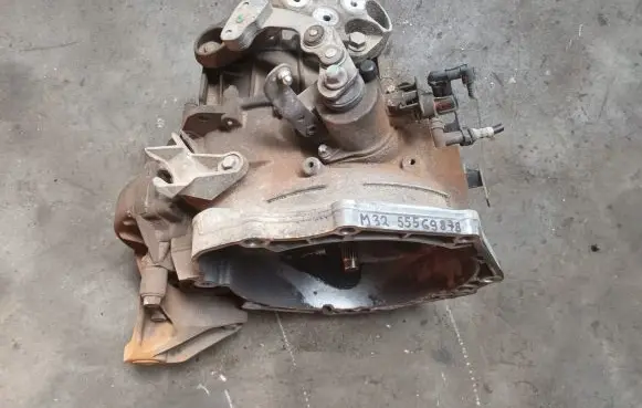 Opel Mokka Manual 6 speed gearbox 55569878