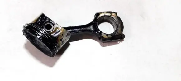 Renault Megane I Piston with connecting rod ksp