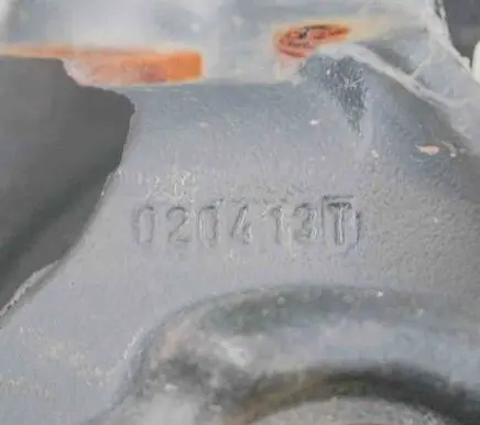 Rear wheel hub