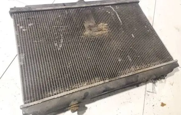 Nissan Almera Tino Coolant radiator 