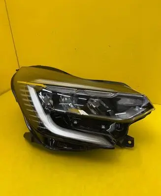 Renault Captur II Headlight/headlamp 260104900R