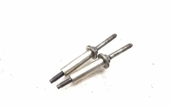 Mazda 6 Fuel Injector clamp holder
