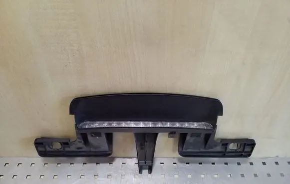 Volvo S80 Third/center stoplight 8693988