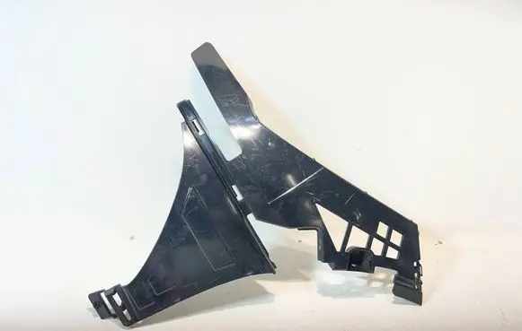 Mercedes-Benz CLA C118 X118 Front bumper mounting bracket A1188853501