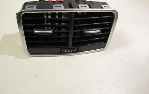 Rear air vent grill