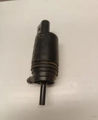 BMW 5 E60 E61 Windscreen/windshield washer pump 8377612 67128377612