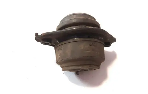 Mercedes-Benz R W251 Engine mount bracket A2512402717