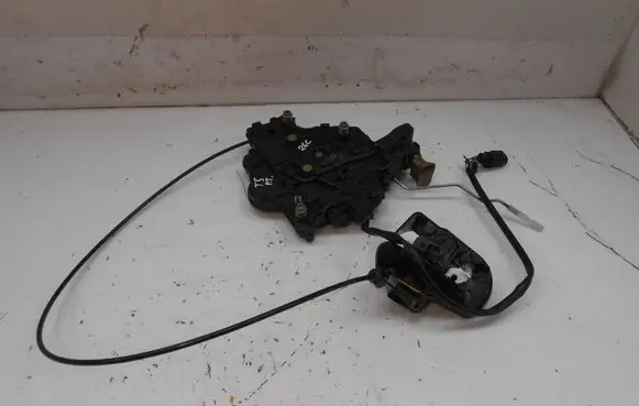 Volkswagen Transporter - Caravelle T5 Sliding door lock 7H0843654BD