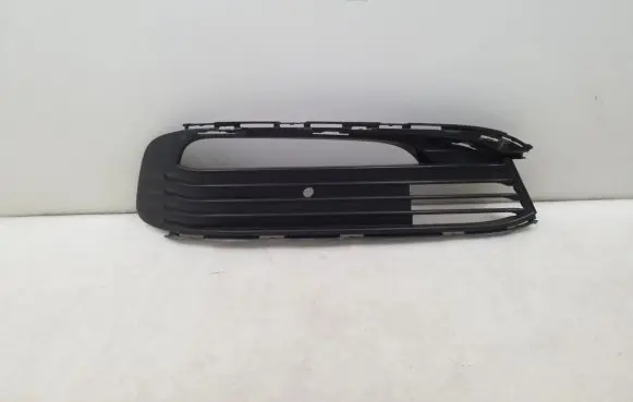 BMW 7 G11 G12 Front fog light trim/grill 7486836