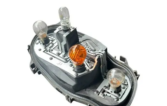 Smart ForTwo III C453 Tail light bulb cover holder 