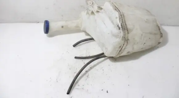 Peugeot 107 Windshield washer fluid reservoir/tank