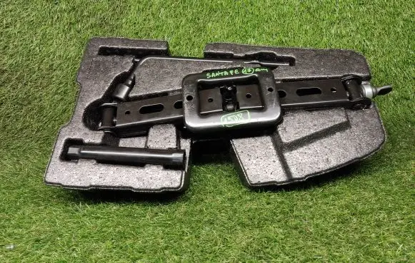 Hyundai Santa Fe Lift Jack 091494Z000 0522835700