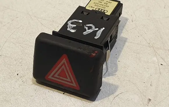 Audi A4 S4 B6 8E 8H Hazard light switch 8E0941509