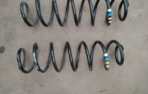 Opel Crossland X Rear coil spring